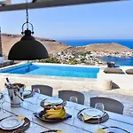 Vila Luxurious & Stylish With A Swimming Pool, Sea And Sunset View. *