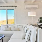 Luxurious & Stylish With A Swimming Pool, Sea And Sunset View. *