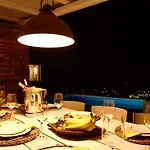 Luxurious & Stylish With A Swimming Pool, Sea And Sunset View. Ioulis