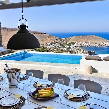 Vila Luxurious & Stylish With A Swimming Pool, Sea And Sunset View. *