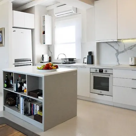 Vila Luxurious & Stylish With A Swimming Pool, Sea And Sunset View. Ioulis