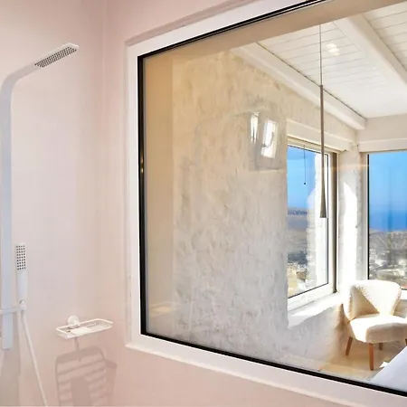 Luxurious & Stylish With A Swimming Pool, Sea And Sunset View. Vila Ioulis