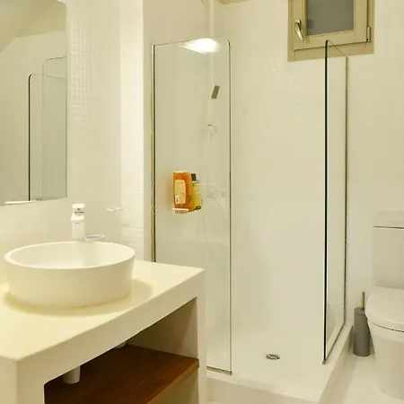 Luxurious & Stylish With A Swimming Pool, Sea And Sunset View. Ioulis
