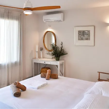 Luxurious & Stylish With A Swimming Pool, Sea And Sunset View. * Ioulis