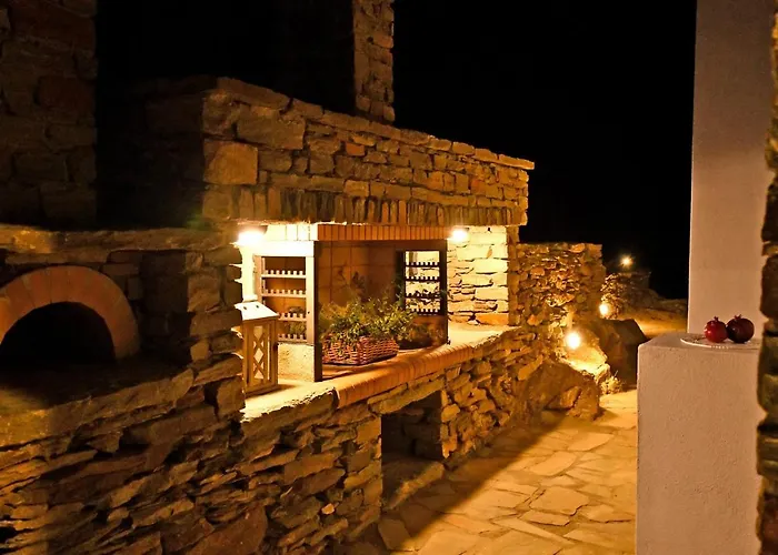 Villa Luxurious & Stylish With A Swimming Pool, Sea And Sunset View. Ioulis