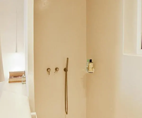 Luxurious & Stylish With A Swimming Pool, Sea And Sunset View. Ioulis