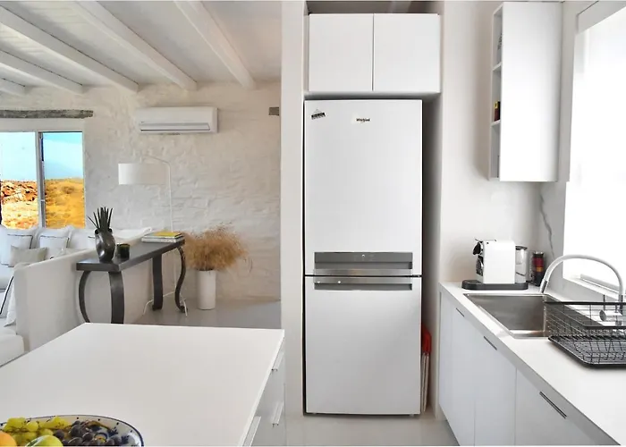 Villa Luxurious & Stylish With A Swimming Pool, Sea And Sunset View. *