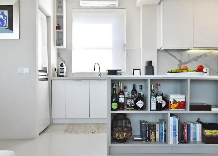 Luxurious & Stylish With A Swimming Pool, Sea And Sunset View. Ioulis