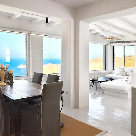 Luxurious & Stylish With A Swimming Pool, Sea And Sunset View. *